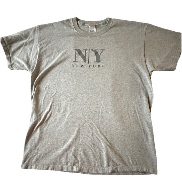 Fruit of the Loom Other - Fruit Of The Loom Upscale  NY Short Sleeve T Shirt Gray‎ Unisex Adult Size XL
